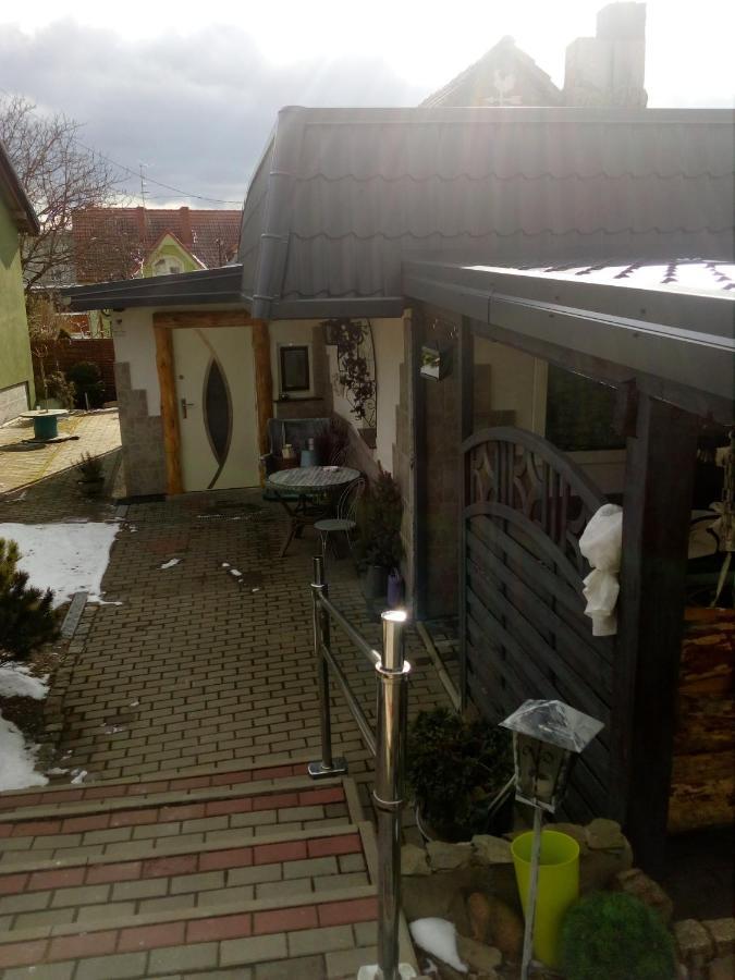 Pokoje Goscinne Cisowa Жельона Гора Екстериор снимка